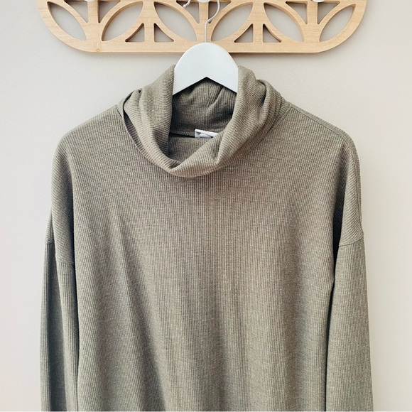 a new day Cowl Neck Waffle Knit Long Sleeve Top Green Sz Small - Picture 2 of 8